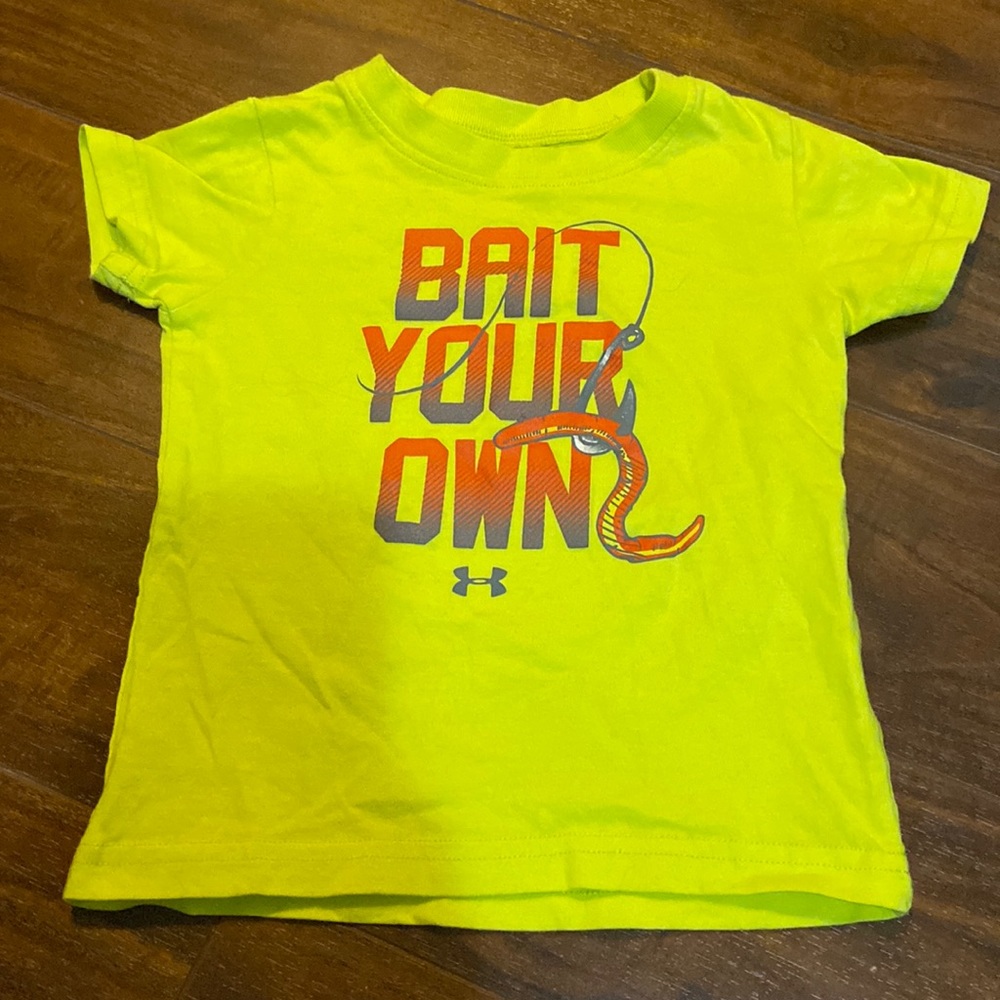 NWOT UA shirt